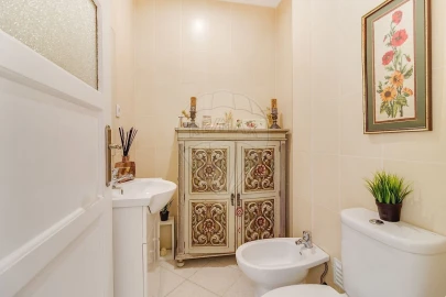 Apartamento T6 para Venda em Queluz e Belas