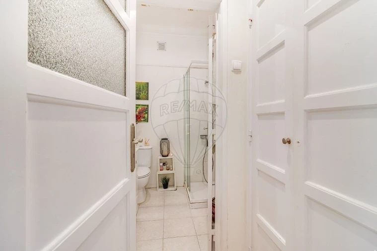 Apartamento T6 para Venda em Queluz e Belas Foto 12