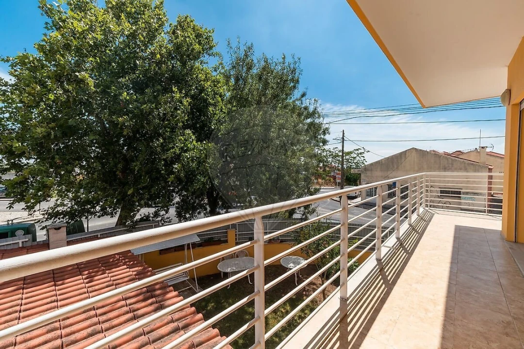 Moradia T4 para Venda em Camarate, Unhos e Apelação Foto 23