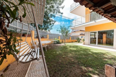 Moradia T4 para Venda em Camarate, Unhos e Apelação