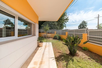 Moradia T4 para Venda em Camarate, Unhos e Apelação