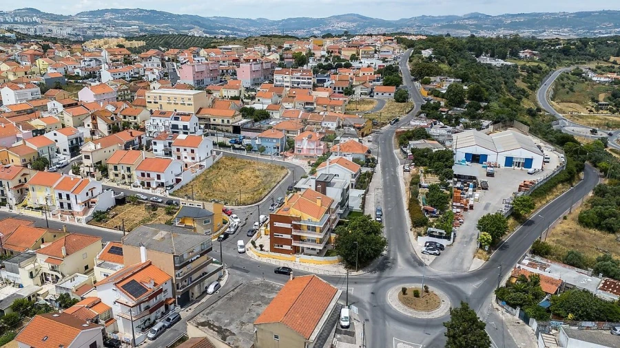 Moradia T4 para Venda em Camarate, Unhos e Apelação Foto 44