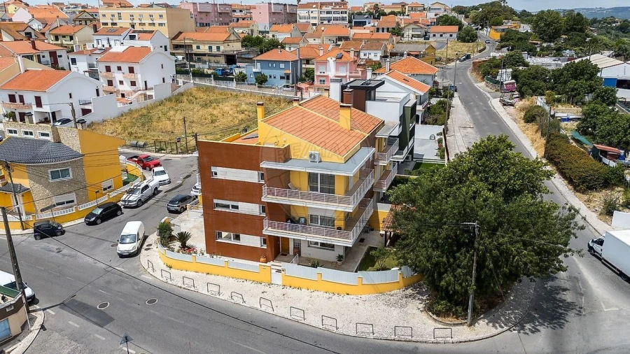 Moradia T4 para Venda em Camarate, Unhos e Apelação Foto 40