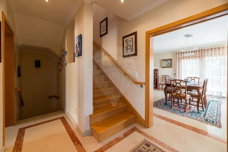 Moradia T4 para Venda em Camarate, Unhos e Apelação Foto 25