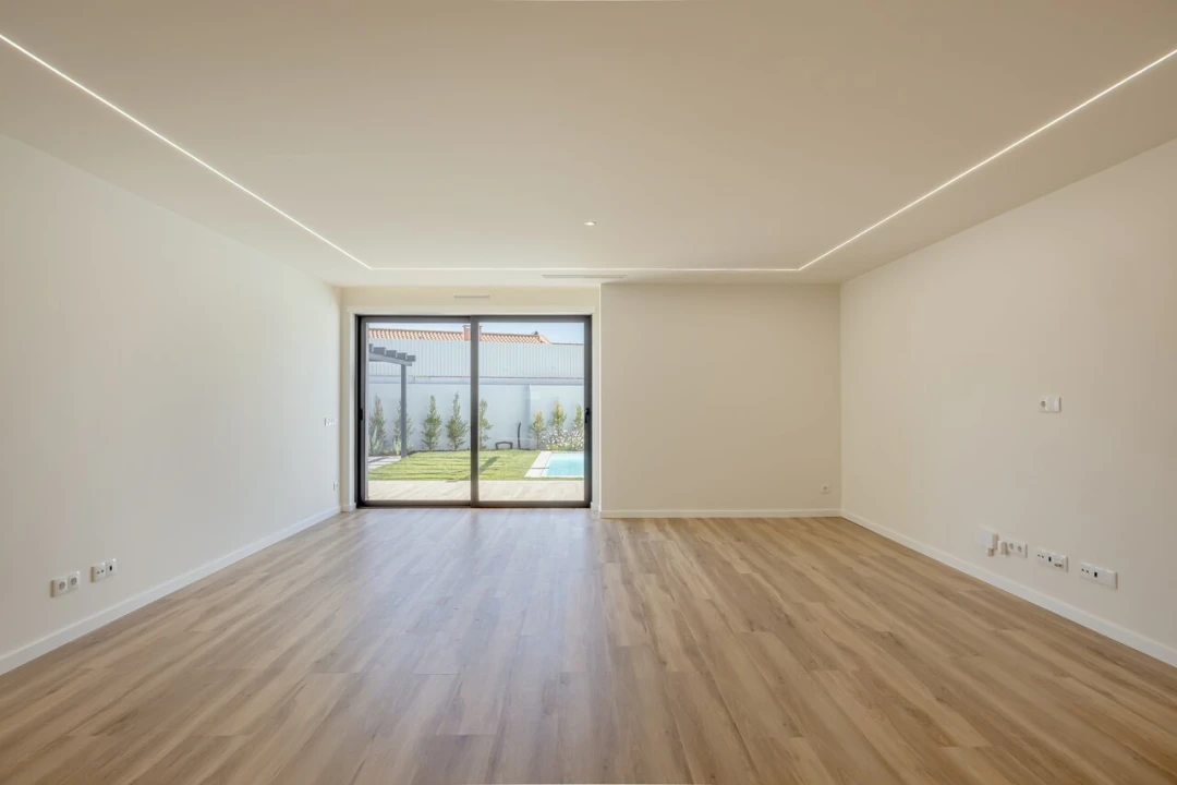 Moradia T3 para Venda em Carcavelos e Parede Foto 4