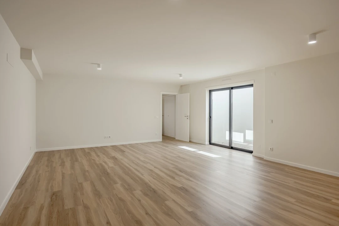 Moradia T3 para Venda em Carcavelos e Parede Foto 12