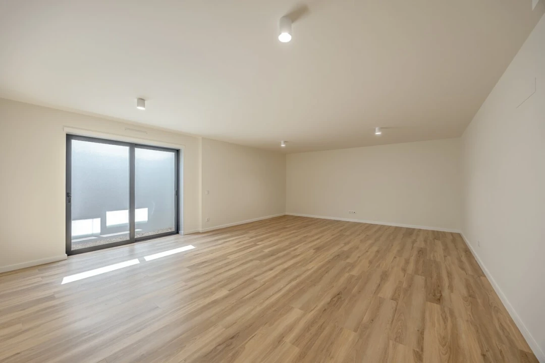 Moradia T3 para Venda em Carcavelos e Parede Foto 29