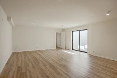 Moradia T3 para Venda em Carcavelos e Parede