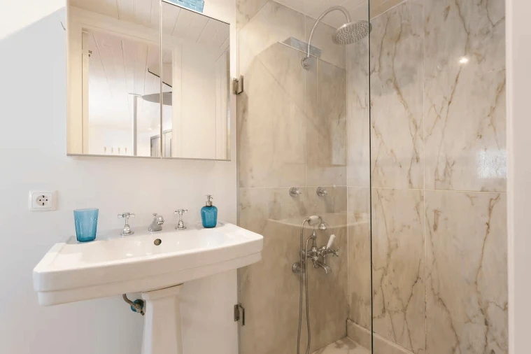 Apartamento T1 para Venda em Misericórdia Foto 8
