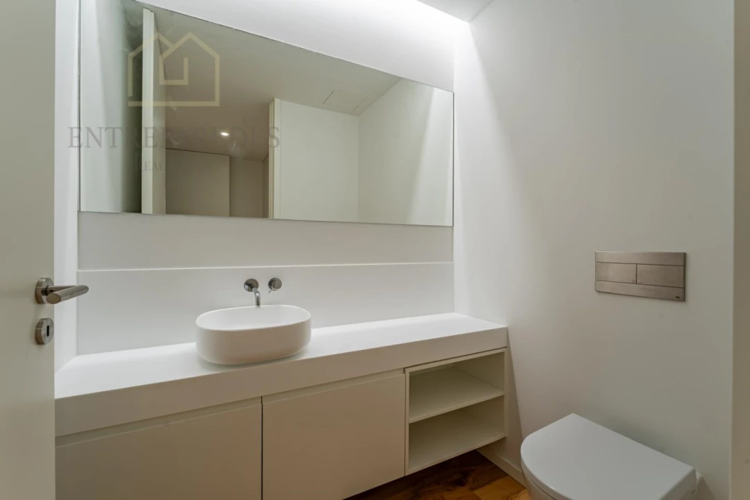 Apartamento T3 para Venda em Mafamude e Vilar do Paraíso Foto 7