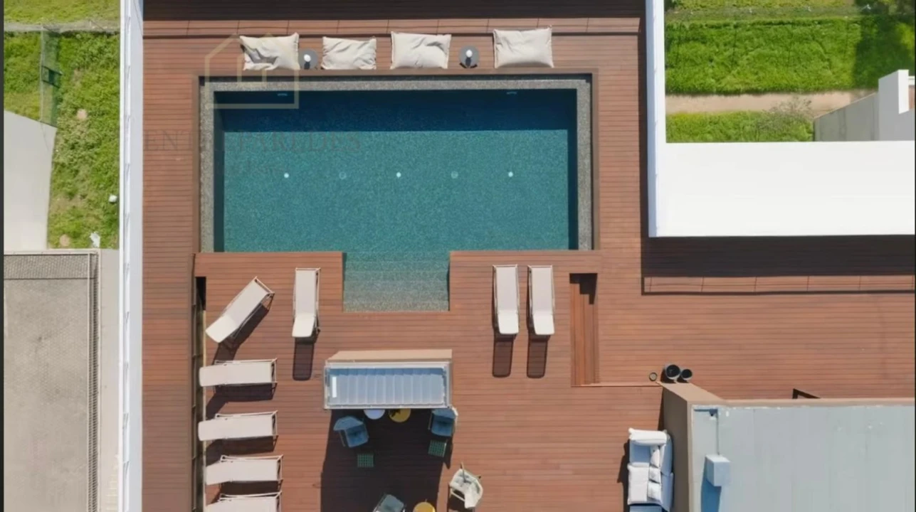 Apartamento T3 para Venda em Mafamude e Vilar do Paraíso Foto 32