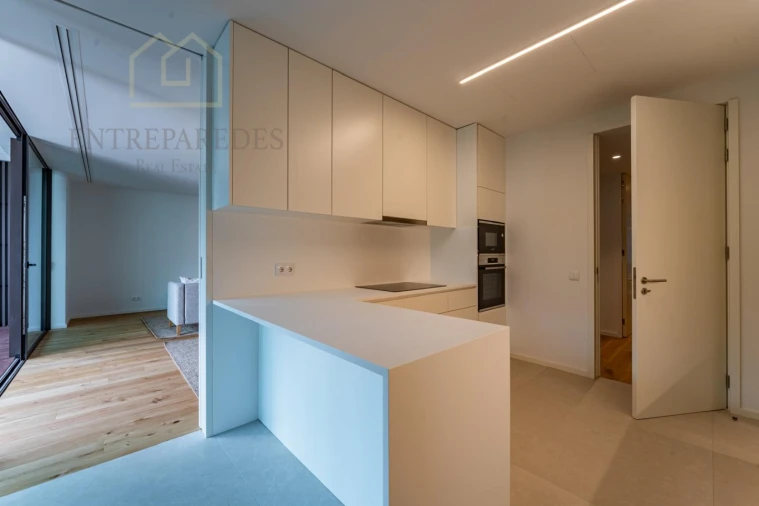 Apartamento T3 para Venda em Mafamude e Vilar do Paraíso Foto 5