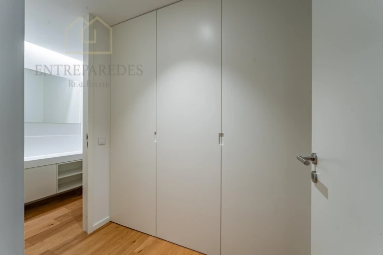 Apartamento T3 para Venda em Mafamude e Vilar do Paraíso Foto 6