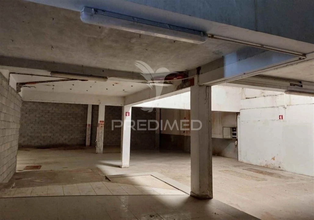 Armazém para Venda em Silvalde Foto 12