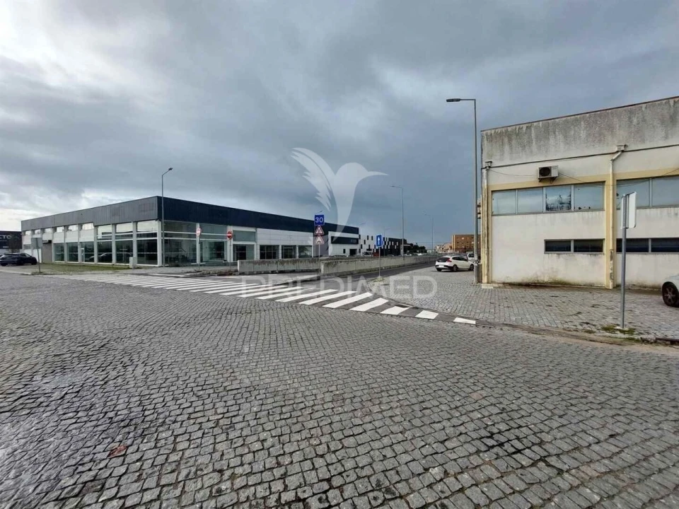 Armazém para Venda em Silvalde Foto 3