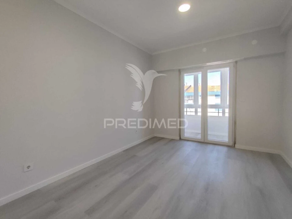 Apartamento T4 para Venda em Amora Foto 15
