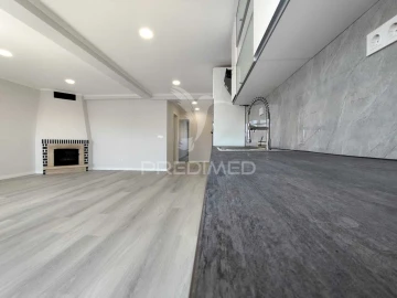 Apartamento T4 para Venda em Amora