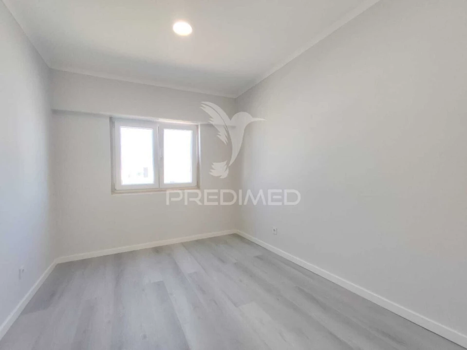 Apartamento T4 para Venda em Amora Foto 23