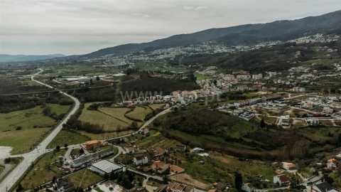 Terreno para Venda em Teixoso e Sarzedo