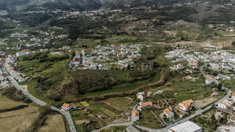 Terreno para Venda em Teixoso e Sarzedo