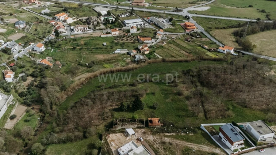 Terreno para Venda em Teixoso e Sarzedo Foto 3