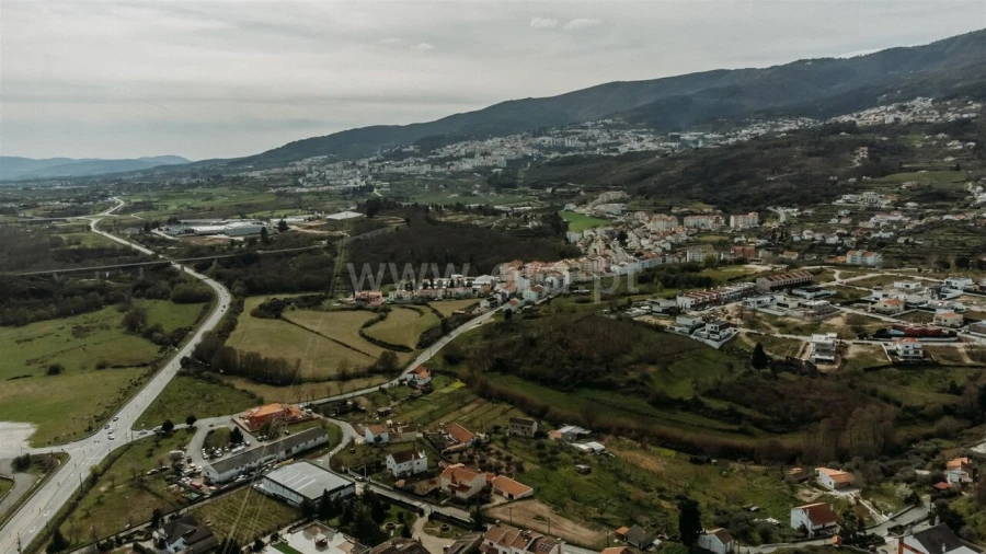 Terreno para Venda em Teixoso e Sarzedo Foto 10