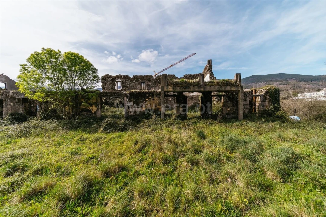 Terreno para Venda em Teixoso e Sarzedo Foto 20