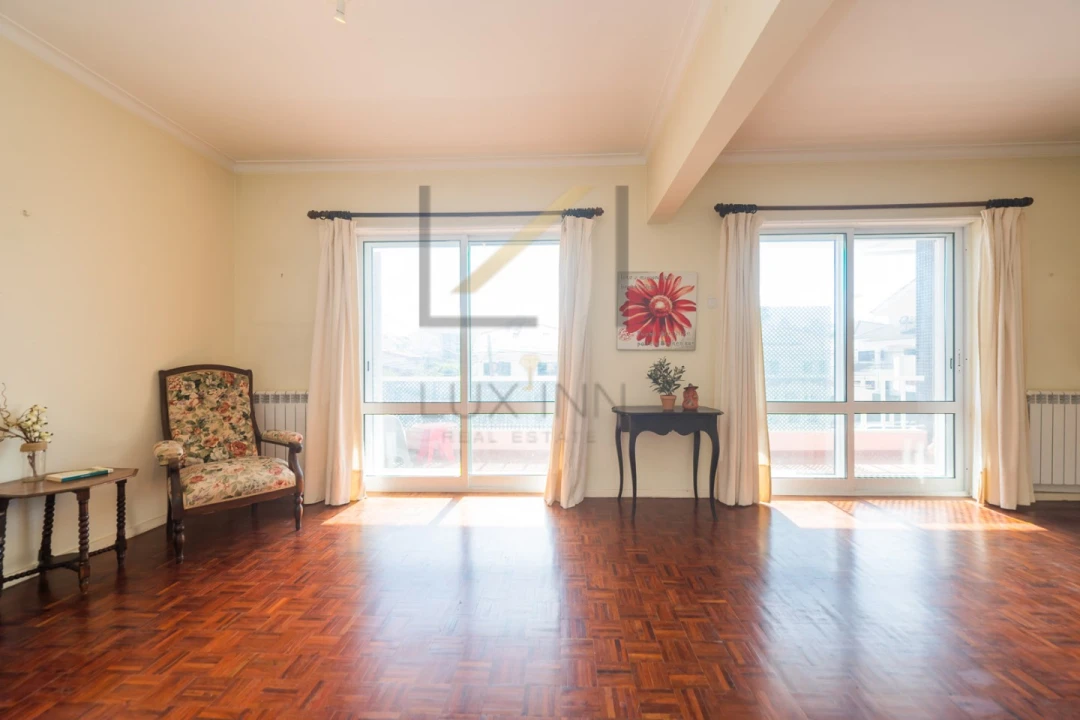 Apartamento T4 para Venda em Oeiras e São Julião da Barra, Paço de Arcos e Caxias Foto 4