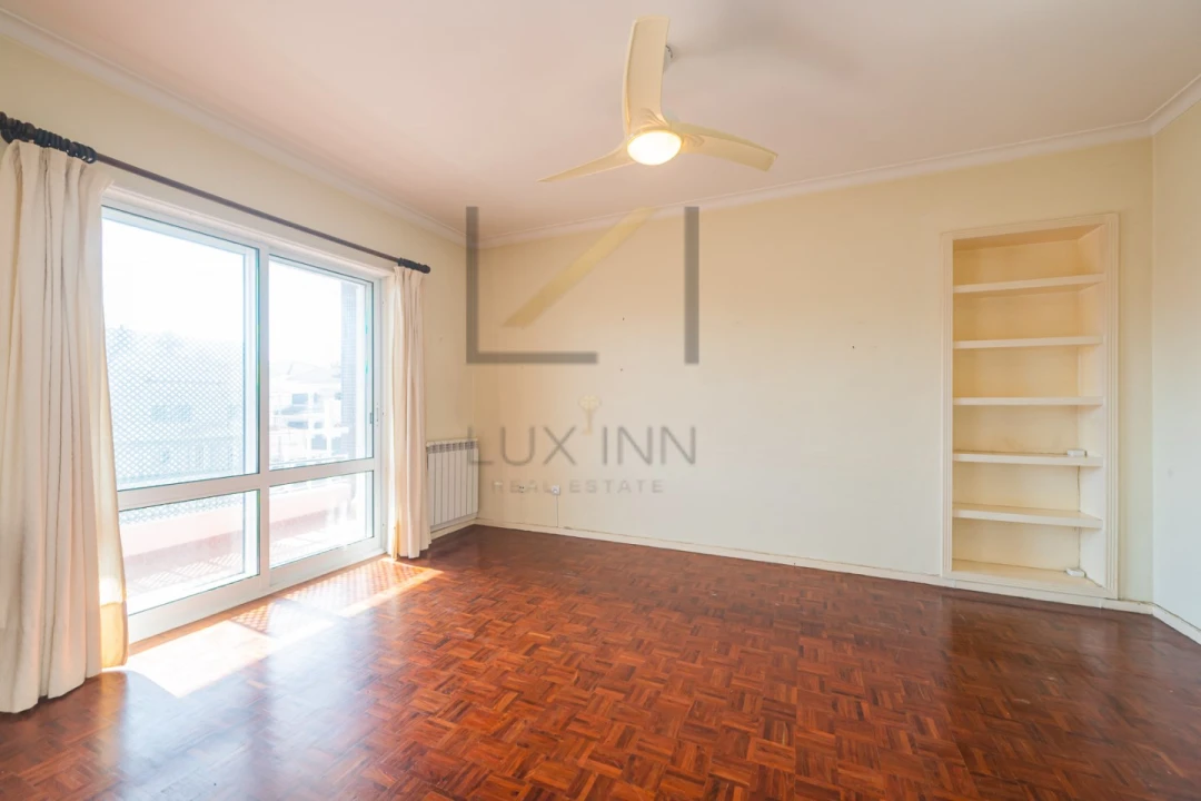 Apartamento T4 para Venda em Oeiras e São Julião da Barra, Paço de Arcos e Caxias Foto 8