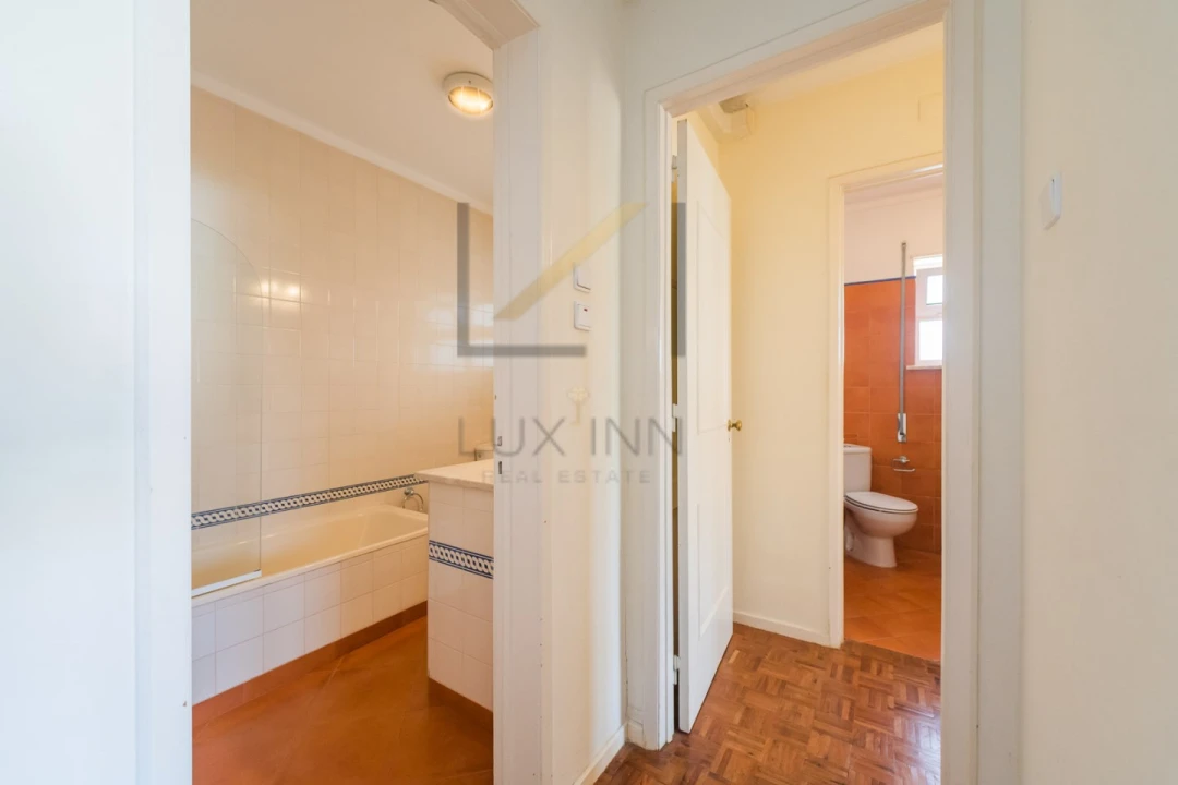 Apartamento T4 para Venda em Oeiras e São Julião da Barra, Paço de Arcos e Caxias Foto 30