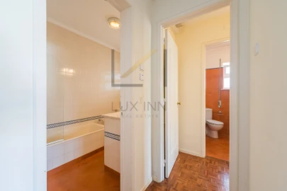 Apartamento T4 para Venda em Oeiras e São Julião da Barra, Paço de Arcos e Caxias