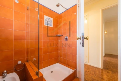 Apartamento T4 para Venda em Oeiras e São Julião da Barra, Paço de Arcos e Caxias