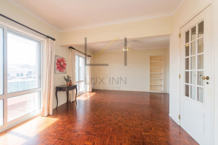 Apartamento T4 para Venda em Oeiras e São Julião da Barra, Paço de Arcos e Caxias Foto 5