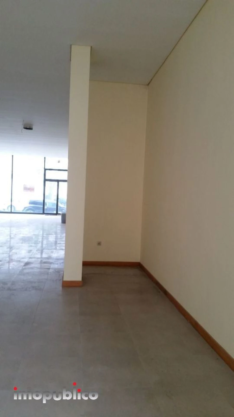 Loja para Arrendamento em Braga (Maximinos, Sé e Cividade) Foto 6