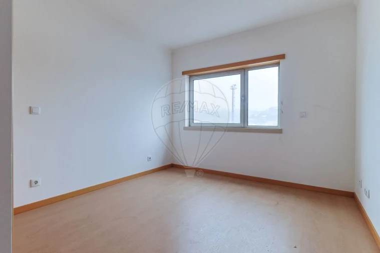 Apartamento T3 para Venda em Sé Nova, Santa Cruz, Almedina e São Bartolomeu Foto 11