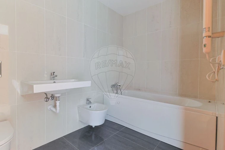 Apartamento T3 para Venda em Sé Nova, Santa Cruz, Almedina e São Bartolomeu Foto 20