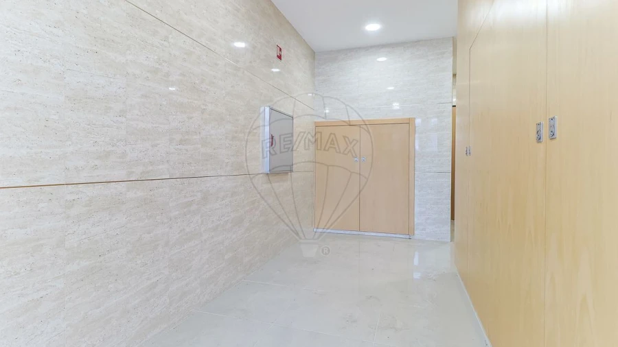 Apartamento T3 para Venda em Sé Nova, Santa Cruz, Almedina e São Bartolomeu