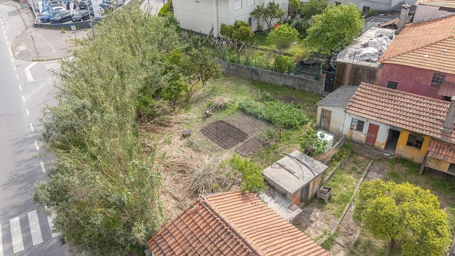 Moradia T4 para Venda em Eiras e São Paulo de Frades Foto 17