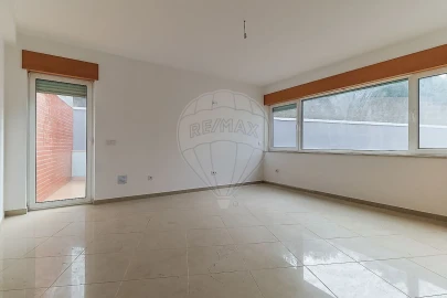 Moradia T4 para Venda em São Martinho do Bispo e Ribeira de Frades