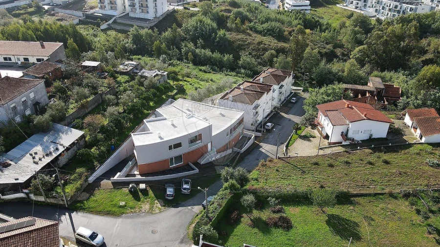 Moradia T4 para Venda em São Martinho do Bispo e Ribeira de Frades