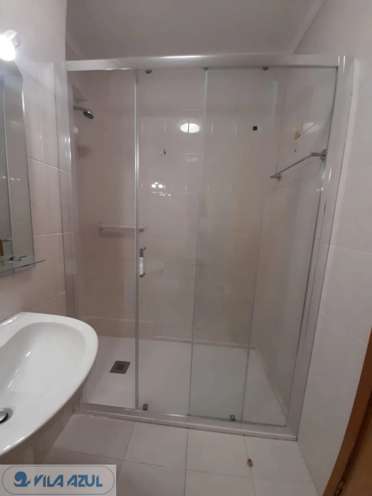 Apartamento T2 para Arrendamento em Lordelo do Ouro e Massarelos Foto 18