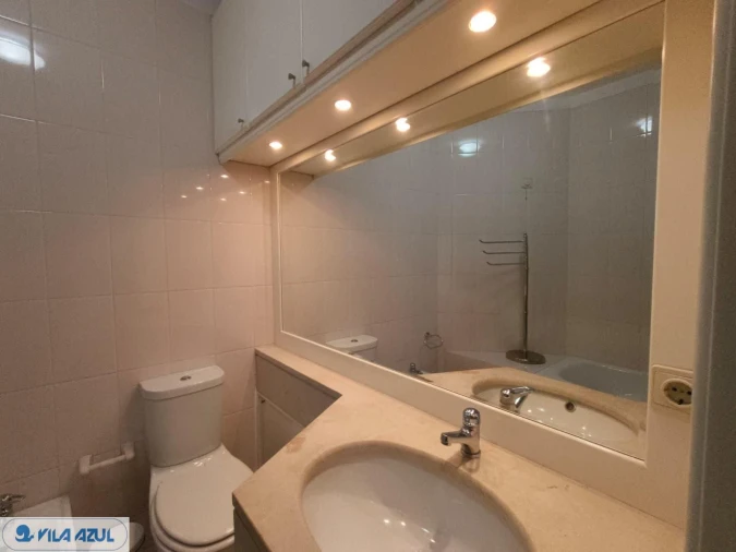 Apartamento T2 para Arrendamento em Lordelo do Ouro e Massarelos Foto 27