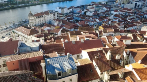 Moradia T4 para Venda em Sé Nova, Santa Cruz, Almedina e São Bartolomeu