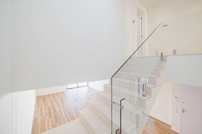 Moradia T4 para Venda em Carcavelos e Parede