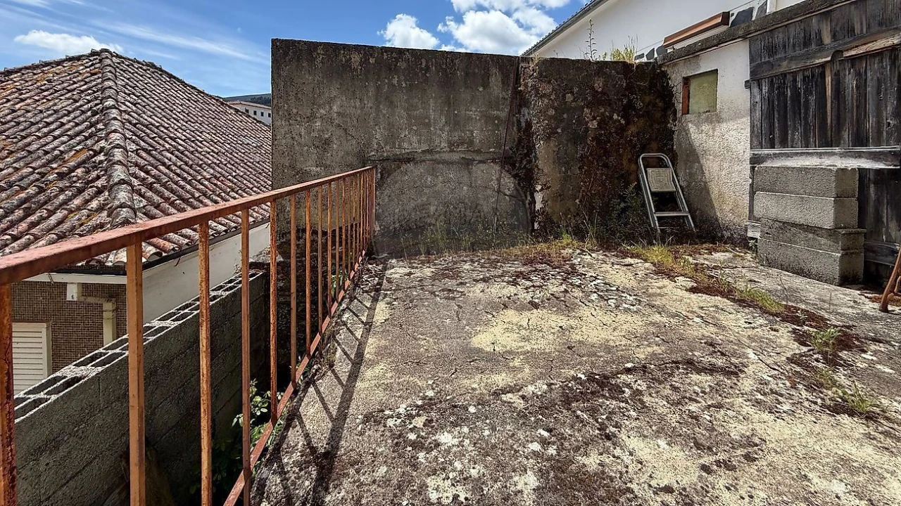 Moradia T3 para Venda em Cadafaz e Colmeal Foto 22
