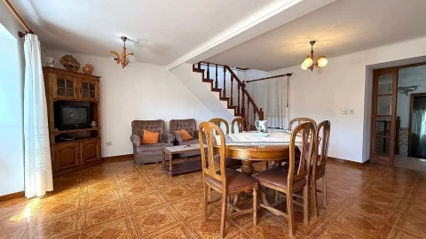 Moradia T3 para Venda em Cadafaz e Colmeal