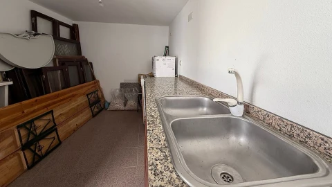 Moradia T3 para Venda em Cadafaz e Colmeal