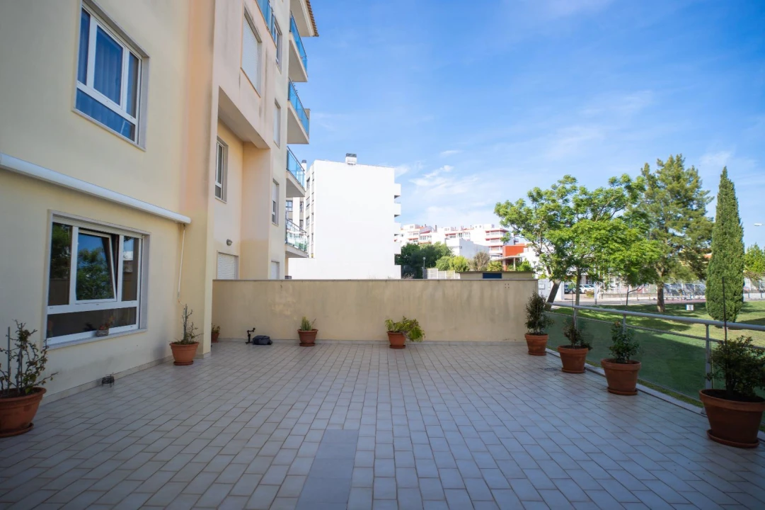 Apartamento T3 para Venda em São Domingos de Rana Foto 1