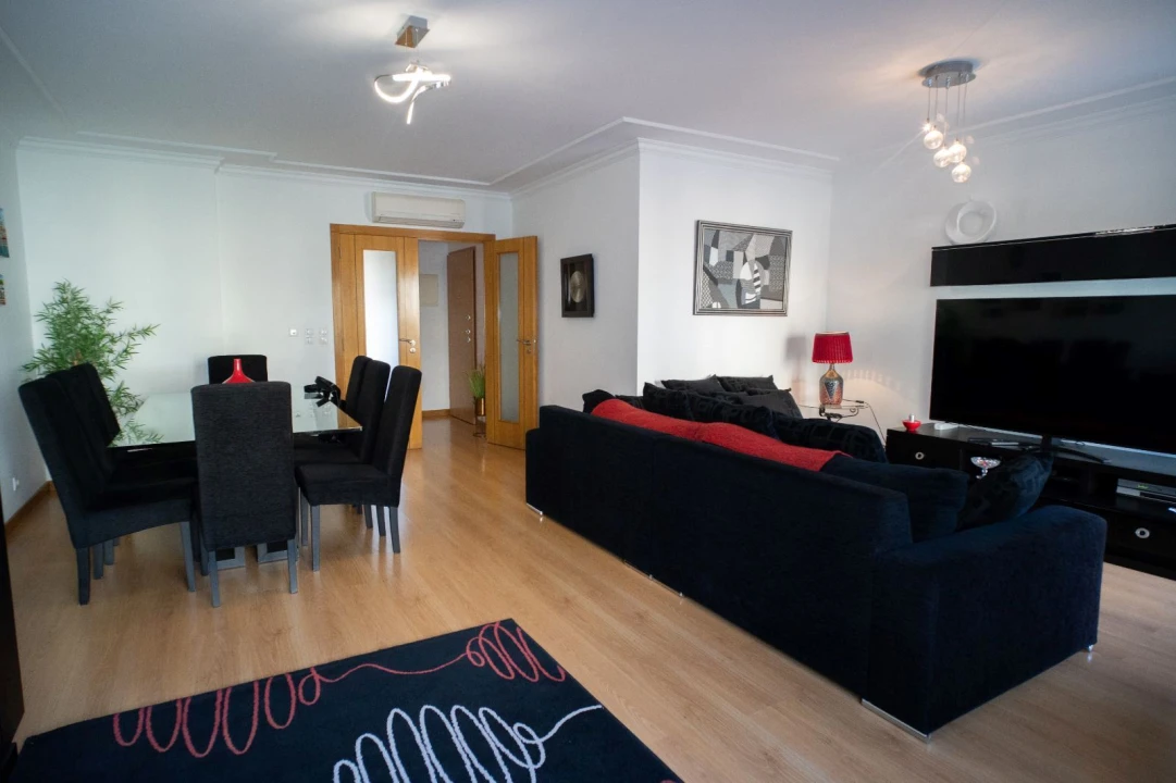Apartamento T3 para Venda em São Domingos de Rana Foto 7