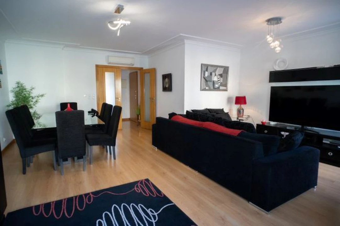 Apartamento T3 para Venda em São Domingos de Rana Foto 6
